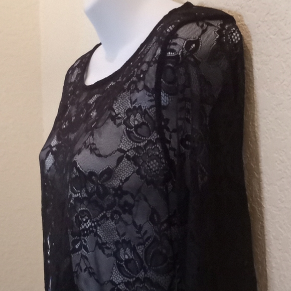 Karen Kane Lace Floral Embroidered  Top - Picture 3 of 14